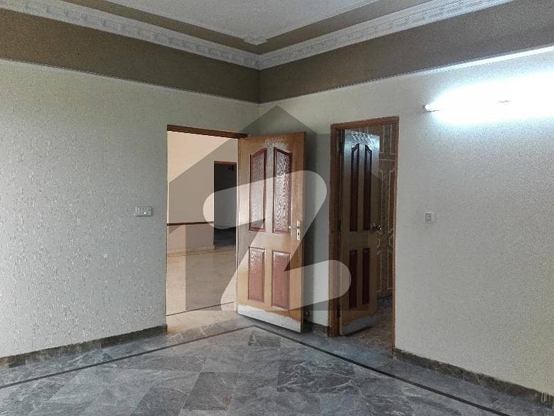 Lower Portion Of 1 Kanal Is Available For Rent In Model Town Block B Lahore