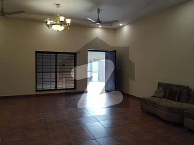 3 Kanal House In Model Town Of Lahore Is Available For Rent