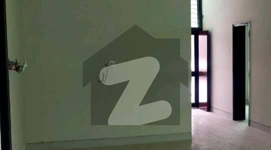 Upper Portion Of 1 Kanal Available For Rent In Model Town - Block E