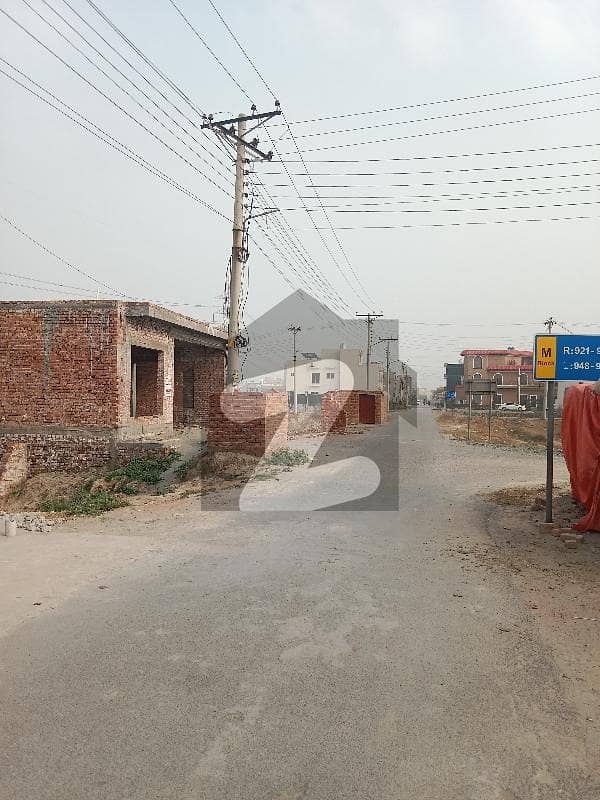 LDA AVENUE ONE A BLOCK ONE KANAL MINIMUM PRICE READY TO PROSSION ON GROUND PLOT FOR SALE