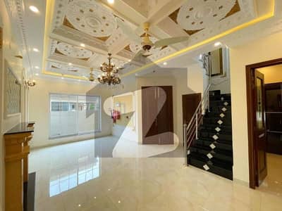 5 MARLA LUXURY BRAND NEW HOUSE FOR RENT IN DHA 9 TOWN