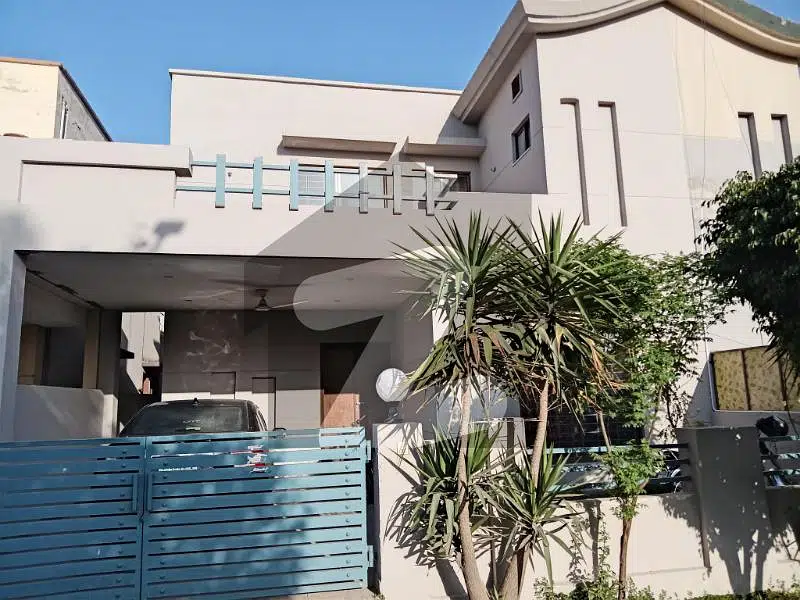 08 Marla Beautiful Modern Bungalow Available For Sell In Divine Gardens Lahore.