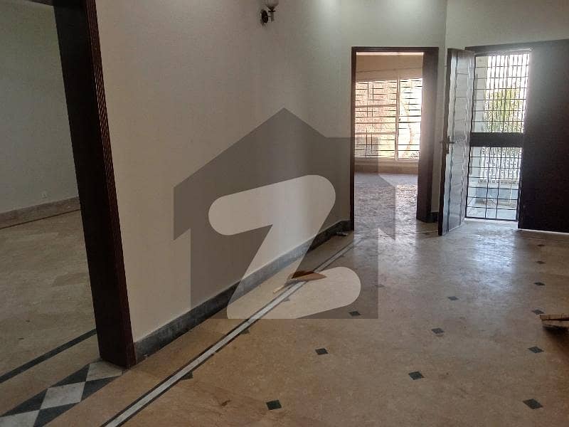 flat for rent in formanites housing scheme near DHA phase 5