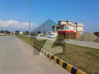 11 Marla Plot For Sale in G-16 Islamabad