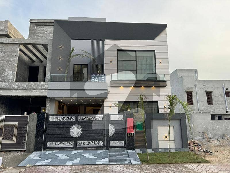 5 Marla Like Brand New Full House Available For Sale AA Sector D Bahria Town Lahore