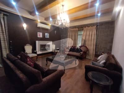 ڈی ایچ اے ڈیفینس لاہور میں 5 کمروں کا 1 کنال مکان 2.5 لاکھ میں کرایہ پر دستیاب ہے۔