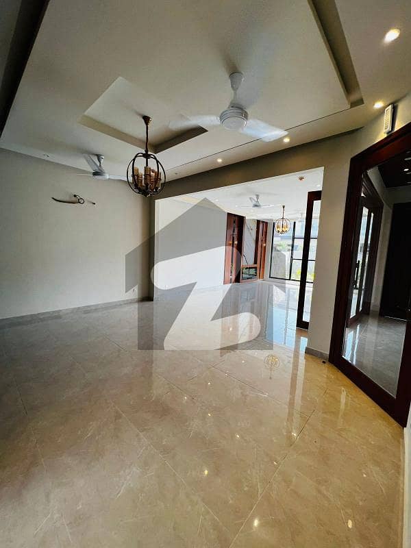 10 Marla Full House For Rent In Phase 4 Block EE DHA Lahore