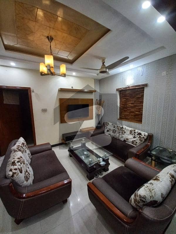 بحریہ ٹاؤن ۔ بلاک بی بی بحریہ ٹاؤن سیکٹرڈی,بحریہ ٹاؤن,لاہور میں 3 کمروں کا 5 مرلہ مکان 1.9 کروڑ میں برائے فروخت۔