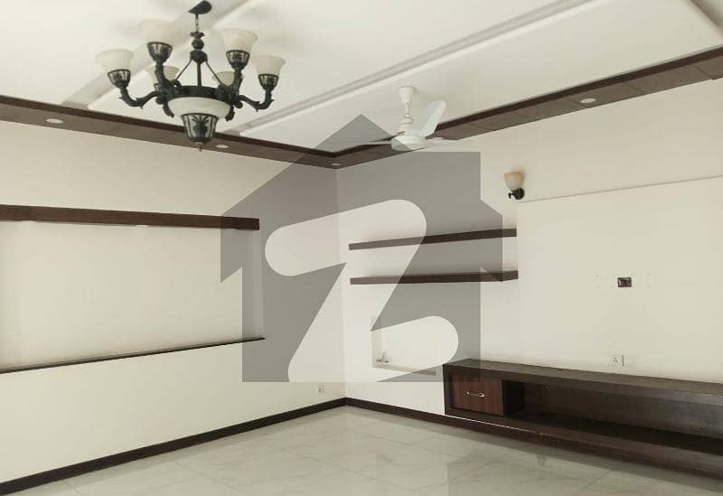 1 Kanal Upper Portion For Rent In Phase 4 Block DD DHA Lahore