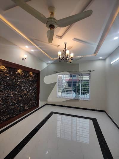 30*60 Newly Construct Upper Portion For Rent In Sector G-13 Islamabad