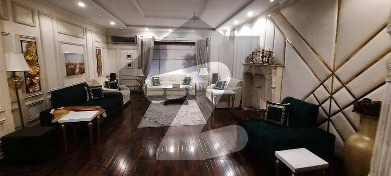 ڈی ایچ اے فیز 1 ڈیفنس (ڈی ایچ اے),لاہور میں 5 کمروں کا 1 کنال مکان 5.5 کروڑ میں برائے فروخت۔