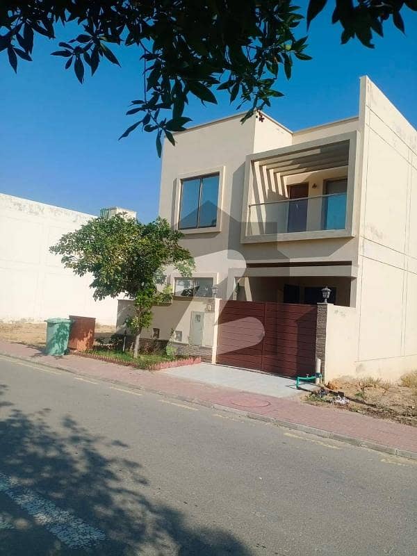 بحریہ ٹاؤن - پریسنٹ 15 بحریہ ٹاؤن کراچی,کراچی میں 4 کمروں کا 5 مرلہ مکان 1.15 کروڑ میں برائے فروخت۔