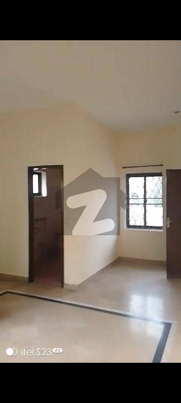 1 KANAL S Block PHASE 2 DHA UPPER PORTION AVAILABLE FOR RENT