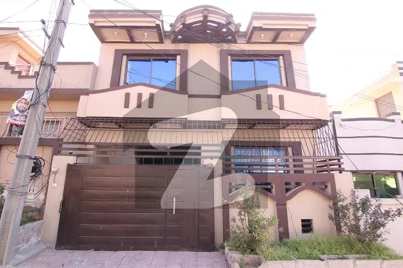 A Beautiful 5 Marla One And Half Storey House For Sale