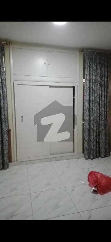 ڈیفینس آفیسر کالونی پشاور میں 3 کمروں کا 10 مرلہ مکان 3.0 کروڑ میں برائے فروخت۔