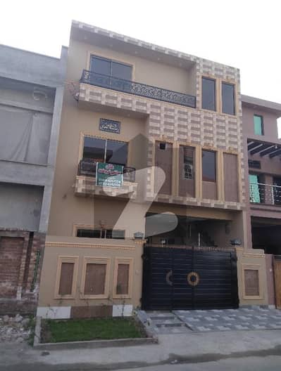 5 Marla Half Triple Storey Beautiful Design House For Sale In Bismillah Housing Society Lahore.