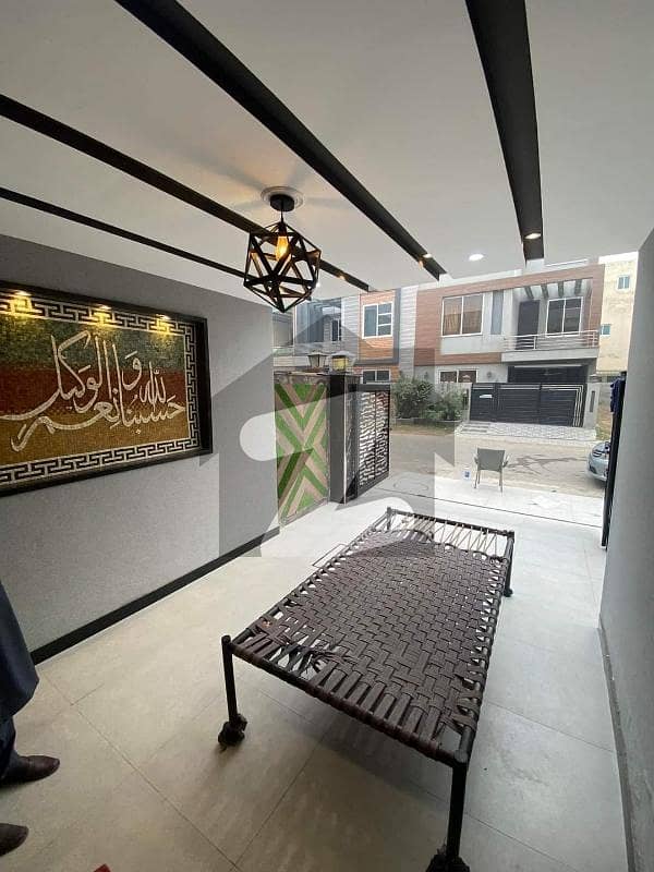 05 Marla House for Rent Available in Valencia Town Lahore
