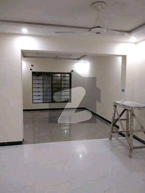 G10 2bed Ranvated Ground Portion For Rent