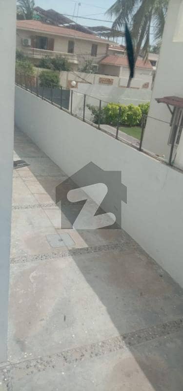 Bungalow 400 Yards Available for rent in Block 4, Clifton