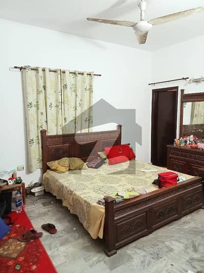 گلستانِِ جوہر ۔ بلاک 18 گلستانِ جوہر,کراچی میں 3 کمروں کا 6 مرلہ مکان 2.5 کروڑ میں برائے فروخت۔
