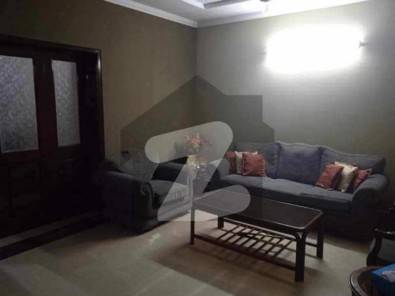 1 Kanal 1.5 Story well maintained Bungalow for sale in UET Society near Valancia