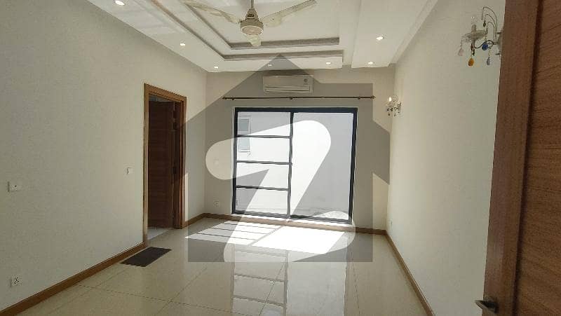 Kanal Slightly Use AC Installed Bungalow Phase 6 Near Main Commercial Area