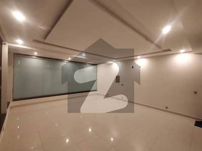 5 Marala Floor Available For Rent