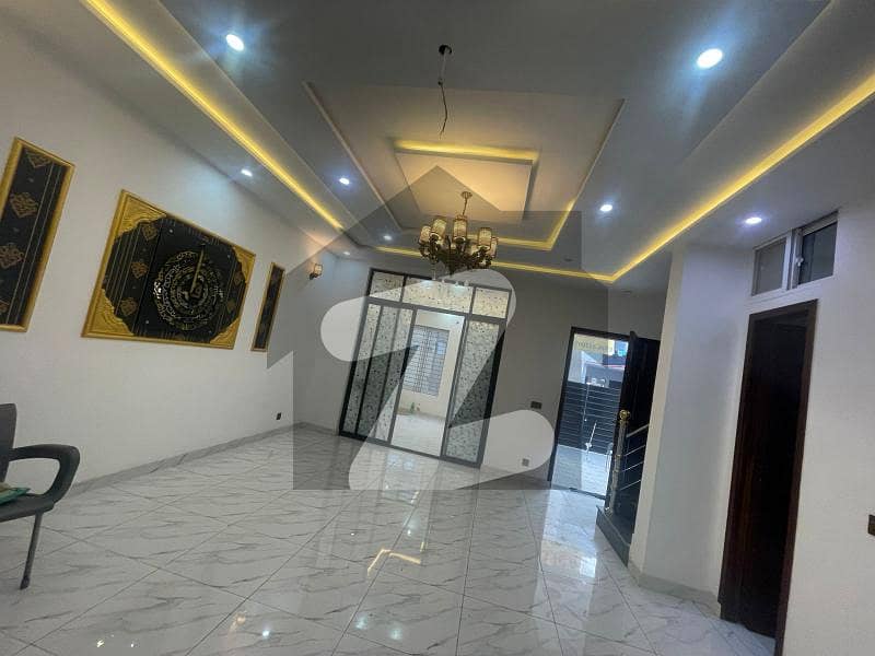 Hot Location Brand New 10 Marla House Available For Sale In Lda Avenue Block J