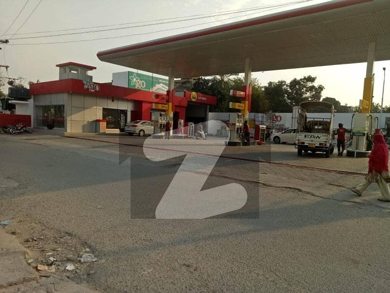 2kanal Petrol Pump for Sale *Corner Plot* College Road, Lahore