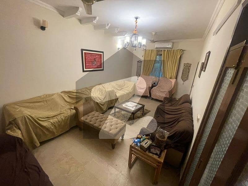 ویلینشیاء ۔ بلاک جے ویلینشیاء ہاؤسنگ سوسائٹی,لاہور میں 3 کمروں کا 1 کنال بالائی پورشن 75.0 ہزار میں کرایہ پر دستیاب ہے۔