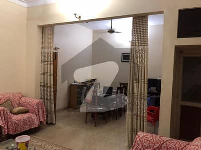 نارتھ ناظم آباد ۔ بلاک جے نارتھ ناظم آباد,کراچی میں 4 کمروں کا 11 مرلہ مکان 3.85 کروڑ میں برائے فروخت۔