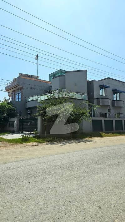 10.50 MARLA HOUSE AVAILABLE FOR SALE IN ELITE TOWN FEROZPUR ROAD LAHORE