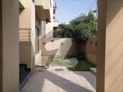 House Of 10 Marla Is Available For sale In Askari 11