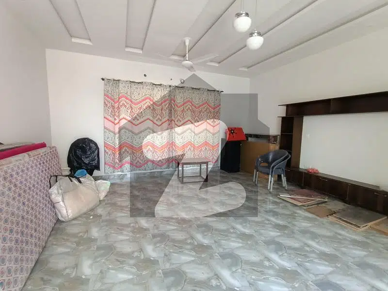 1 KANAL UPPER PORTION AVAILABLE FOR RENT IN STATE LIFE HOUSING SOCIETY