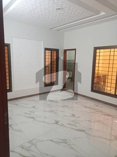 1 st floor with roof very well mantian 3 bed dd west open ideal location till floor saprate intranc
