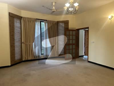 1000 Square Yards House Available For Sale In F-6/3, Islamabad