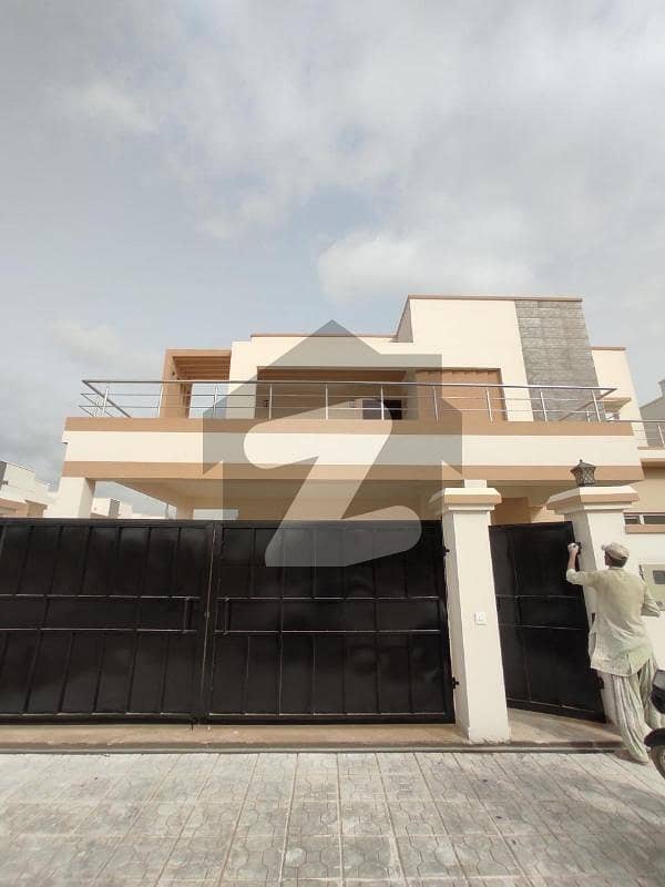 فالکن کمپلیکس نیوملیر ملیر,کراچی میں 5 کمروں کا 1 کنال مکان 12.25 کروڑ میں برائے فروخت۔