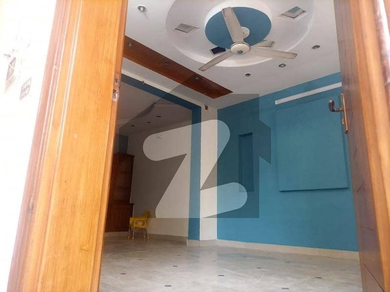 پاکستان ٹاؤن اسلام آباد میں 4 کمروں کا 5 مرلہ مکان 2.4 کروڑ میں برائے فروخت۔
