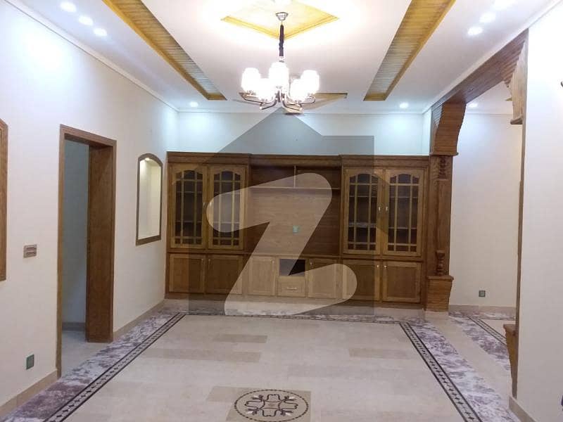 35x70 Ground Portion for Rent in G13