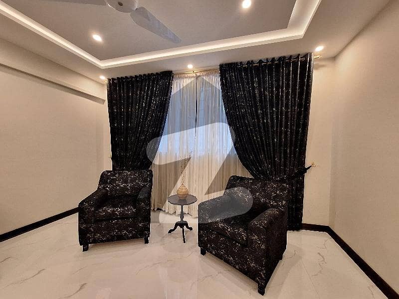 ایف ۔ 10 اسلام آباد میں 6 کمروں کا 1 کنال مکان 7.99 لاکھ میں کرایہ پر دستیاب ہے۔