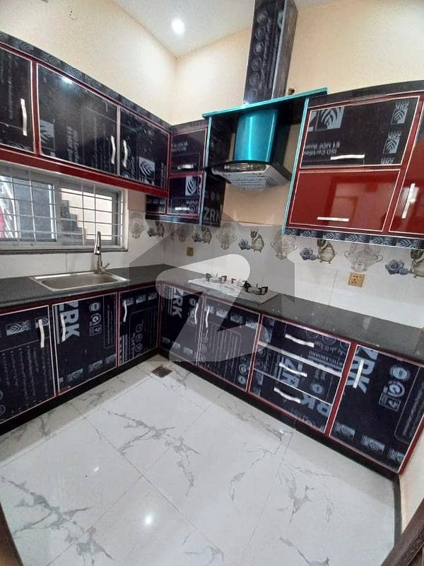 واپڈا ٹاؤن فیز 1 واپڈا ٹاؤن,لاہور میں 6 کمروں کا 10 مرلہ مکان 1.55 لاکھ میں کرایہ پر دستیاب ہے۔