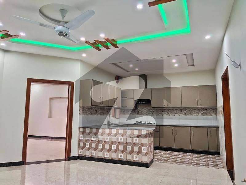 7 marla proper duble unit house for rent in phase 8 usman block