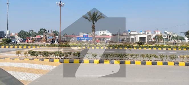 ON 40 FEET ROAD 5 MARLA PLOT IN PARK VIEW CITY LAHORE - YOUR PATH TO PREMIUM LIVING
