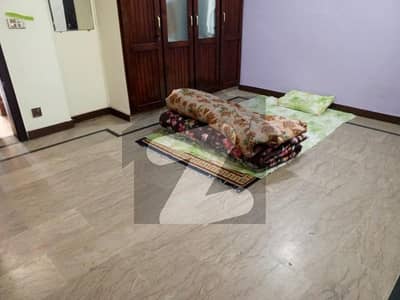 very beautiful house in ideal location of johar Town phase 2