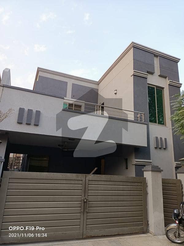 10 MARLA 3 BEDROOMS SD HOUSE AVAILABLE FOR SALE