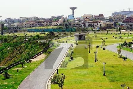 گرین ٹاؤن ۔ مین مارکیٹ روڈ گرین ٹاؤن سیکٹر ڈی 2,لاہور میں 2 مرلہ رہائشی پلاٹ 60.0 لاکھ میں برائے فروخت۔