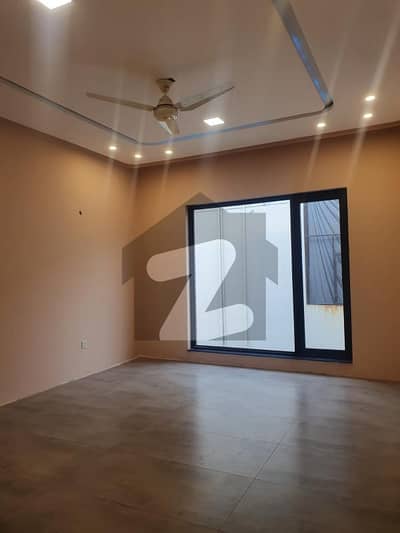 ایڈن سٹی ایڈن,لاہور میں 5 کمروں کا 1 کنال مکان 2.5 لاکھ میں کرایہ پر دستیاب ہے۔