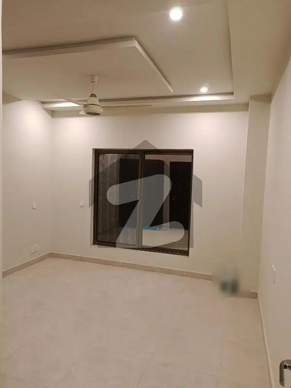 A 619 Square Feet Flat For rent In Zarkon Heights