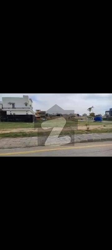 10 Marla Top Height Solid Land Plot For Sale I Block
