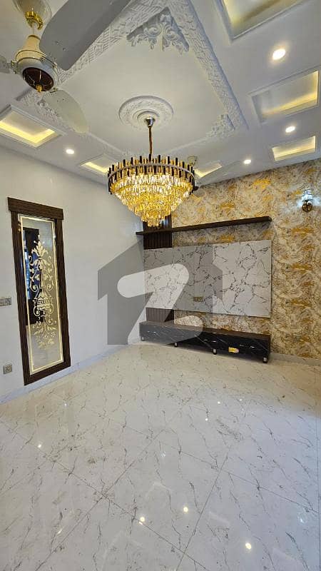 5 MARLA BRAND NEW HOUSE FOR SALE BAHRIA TOWN LAHORE